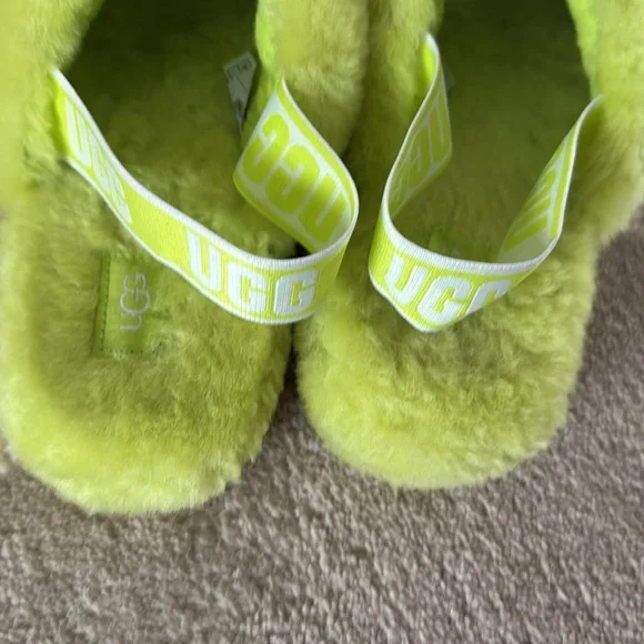 Women’s slippers - Picture 2 of 4